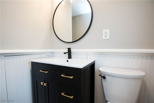 7003 Brecksville Road, Independence, OH 44131