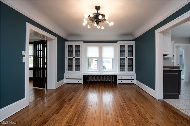 7003 Brecksville Road, Independence, OH 44131