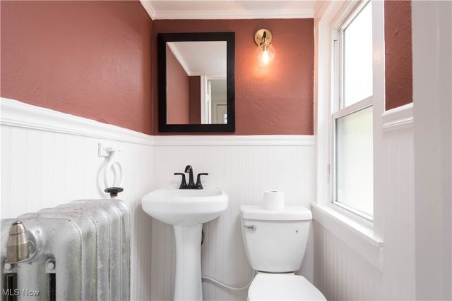 7003 Brecksville Road, Independence, OH 44131