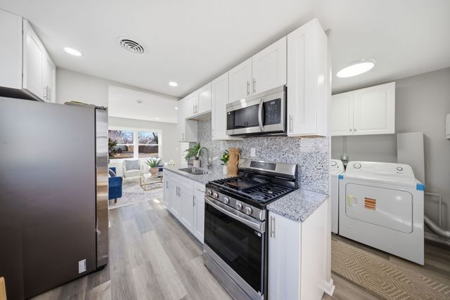 222 Park Drive, Joliet, IL 60436