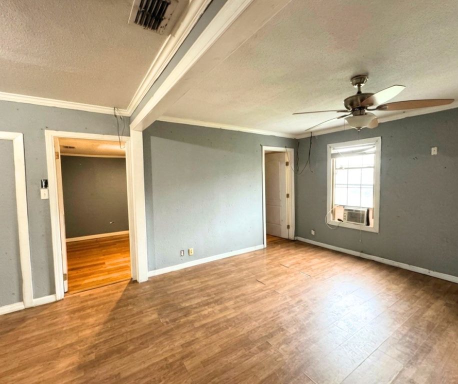 4325 Kostoryz, Corpus Christi, TX 78415 — photo 4