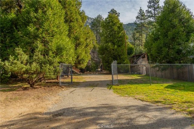 25150 Fern Valley Rd, Idyllwild, CA 92549