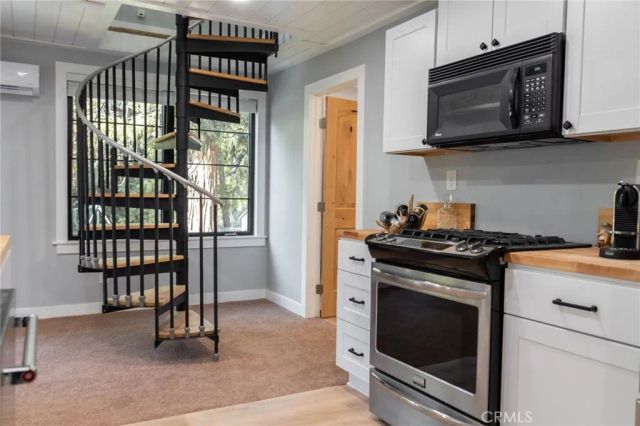 25150 Fern Valley Rd, Idyllwild, CA 92549