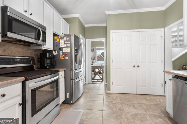 2156 Raccoon Court, Villa Rica, GA 30180