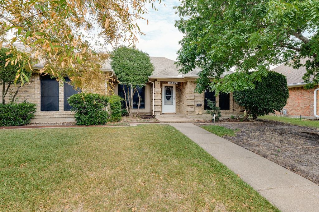 3502 Carla Drive, Rowlett, TX 75088