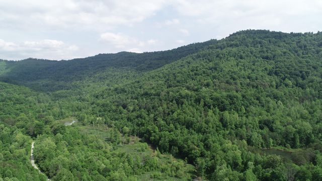 999 Rose Creek Road, Williamsburg, KY 40769