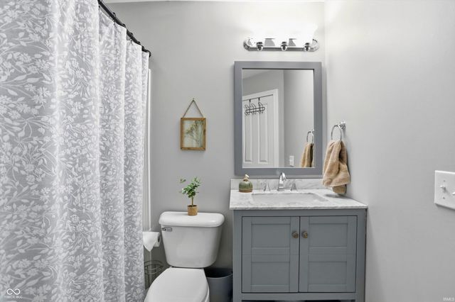 223 N Alabama Street, Indianapolis, IN 46204