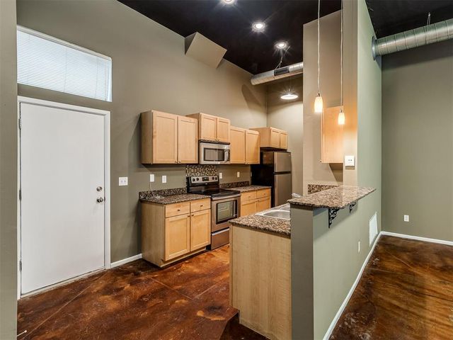 375 Triad Village Drive 18, Norman, OK 73071