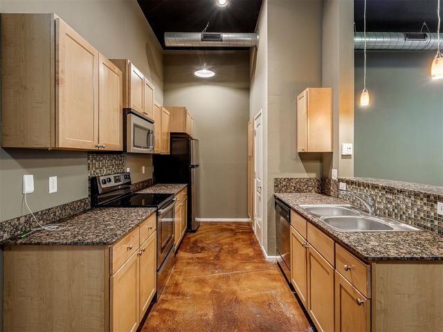 375 Triad Village Drive 18, Norman, OK 73071