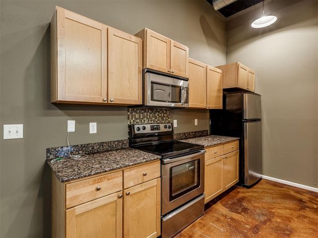 375 Triad Village Drive 18, Norman, OK 73071