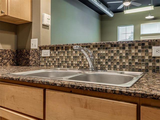 375 Triad Village Drive 18, Norman, OK 73071