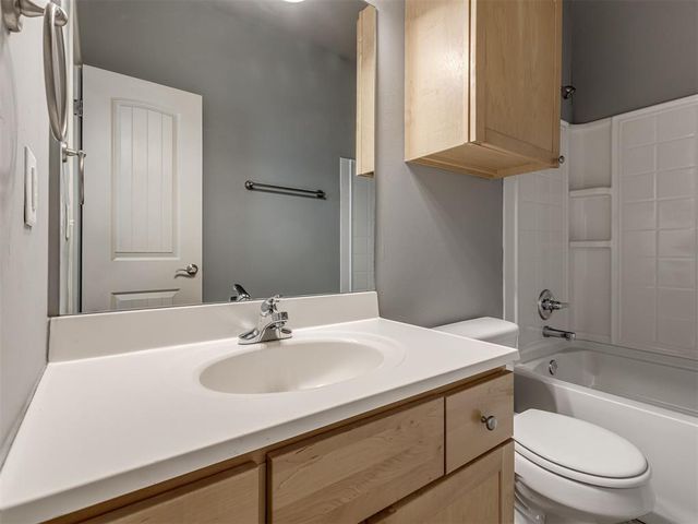 375 Triad Village Drive 18, Norman, OK 73071