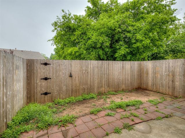 375 Triad Village Drive 18, Norman, OK 73071