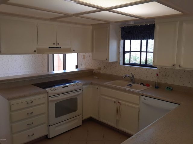 26425 S TRURO Drive, Sun Lakes, AZ 85248