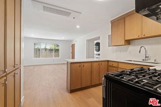 4442 Kingswell Avenue 2, Los Angeles, CA 90027