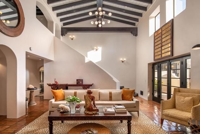 6977 Las Colinas, Rancho Santa Fe, CA 92067