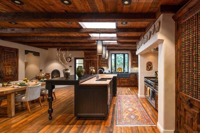 6977 Las Colinas, Rancho Santa Fe, CA 92067