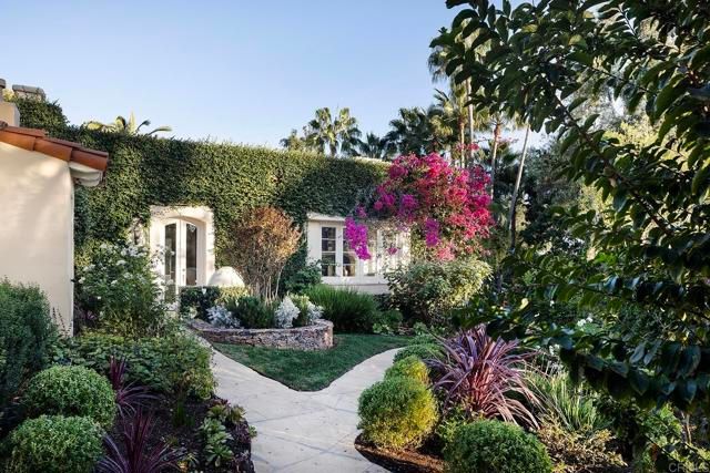 6977 Las Colinas, Rancho Santa Fe, CA 92067