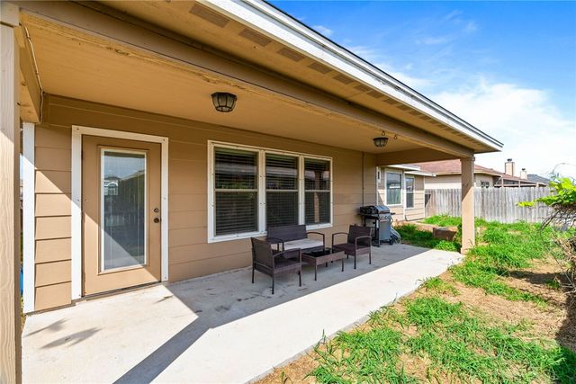 1121 Blackbuck Lane, Corpus Christi, TX 78418