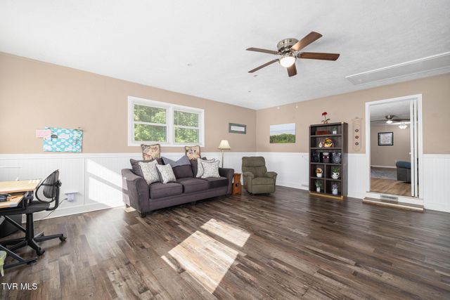 101 Jewel Street, Johnson City, TN 37601
