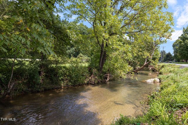 101 Jewel Street, Johnson City, TN 37601