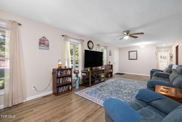 101 Jewel Street, Johnson City, TN 37601