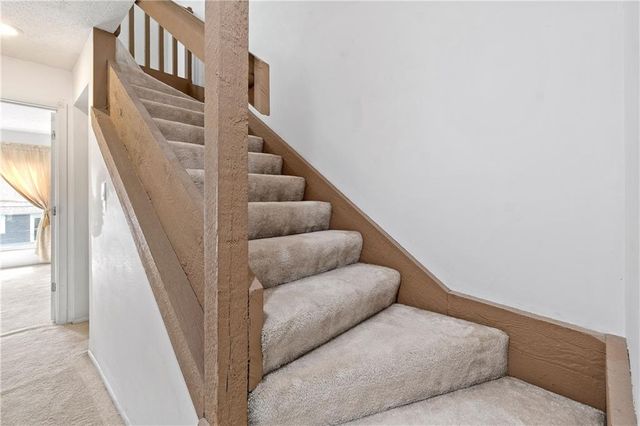 8069 Monrovia Street, Lenexa, KS 66215