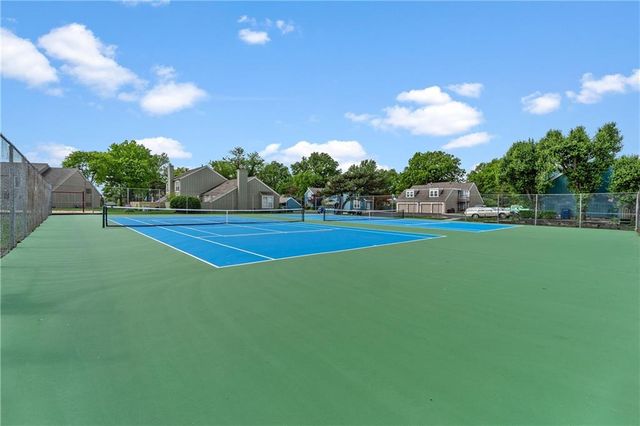 8069 Monrovia Street, Lenexa, KS 66215
