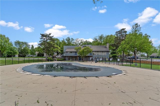 8069 Monrovia Street, Lenexa, KS 66215