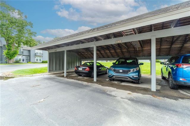 8069 Monrovia Street, Lenexa, KS 66215
