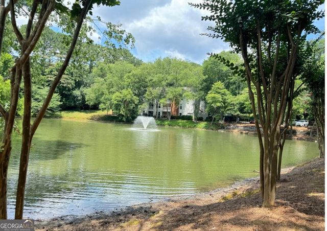 1291 Keys Lake Drive NE, Brookhaven, GA 30319