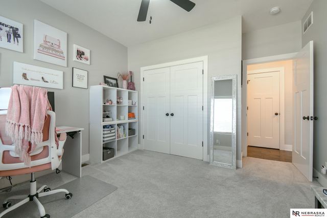 1010 N 104 Street, Lincoln, NE 68527