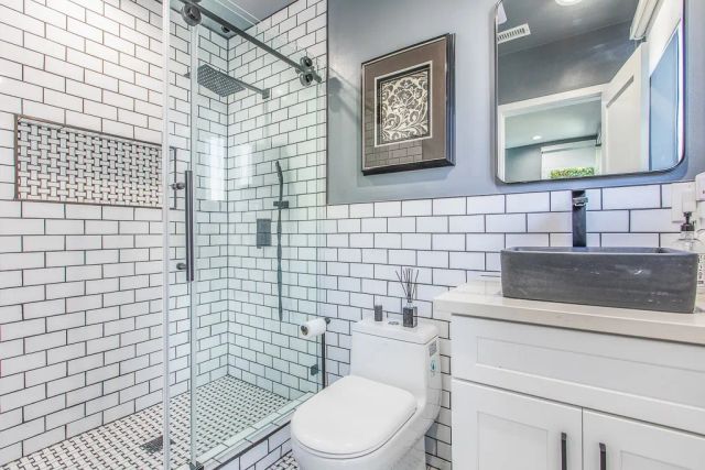 1207 Greenacre Avenue, West Hollywood, CA 90046