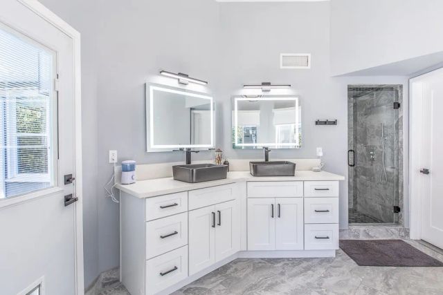 1207 Greenacre Avenue, West Hollywood, CA 90046