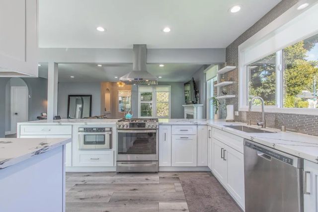 1207 Greenacre Avenue, West Hollywood, CA 90046