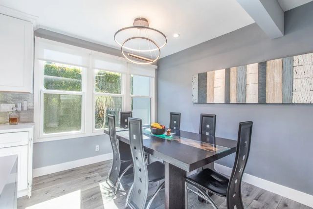 1207 Greenacre Avenue, West Hollywood, CA 90046