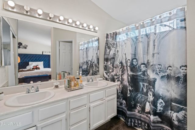 37909 Smoke Tree Street, Palmdale, CA 93552
