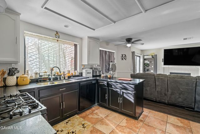 37909 Smoke Tree Street, Palmdale, CA 93552
