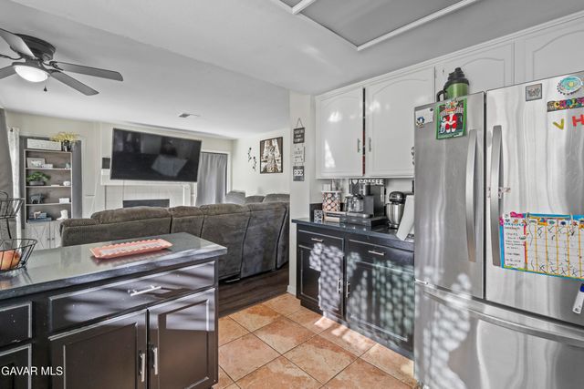 37909 Smoke Tree Street, Palmdale, CA 93552