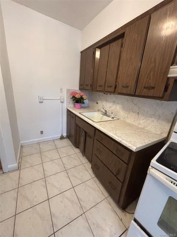 60-03 146TH Street, Flushing, NY 11355