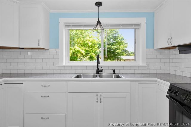 219 E Clinton Street, Autryville, NC 28318