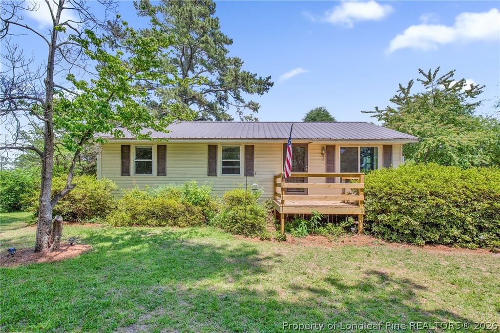 219 E Clinton Street, Autryville, NC 28318