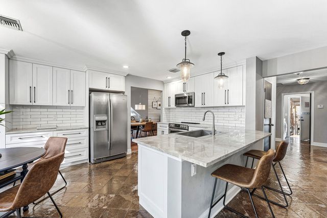 10664 San Bernardino Way, Boca Raton, FL 33428