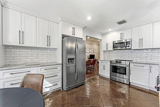 10664 San Bernardino Way, Boca Raton, FL 33428