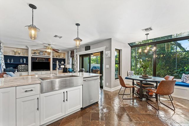 10664 San Bernardino Way, Boca Raton, FL 33428