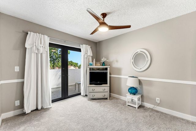 10664 San Bernardino Way, Boca Raton, FL 33428