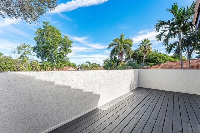 10664 San Bernardino Way, Boca Raton, FL 33428