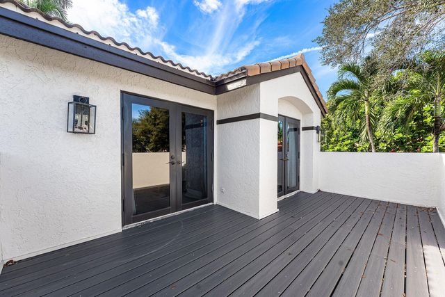 10664 San Bernardino Way, Boca Raton, FL 33428