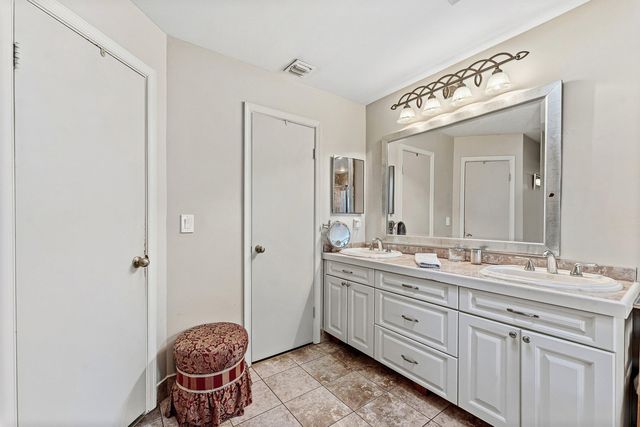 10664 San Bernardino Way, Boca Raton, FL 33428