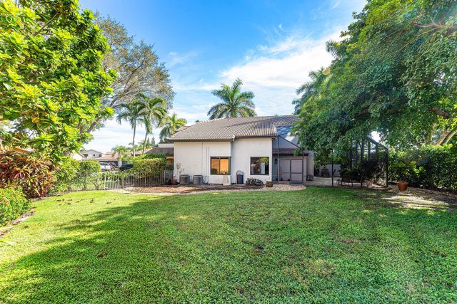 10664 San Bernardino Way, Boca Raton, FL 33428